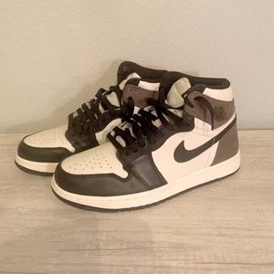 Air Jordan High Dark Mocha Women’s SIZE 9
